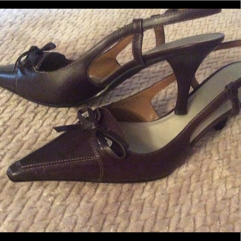 FLASH SALE 🤩🤩Joan & David Sling Backs☀️☀️☀️